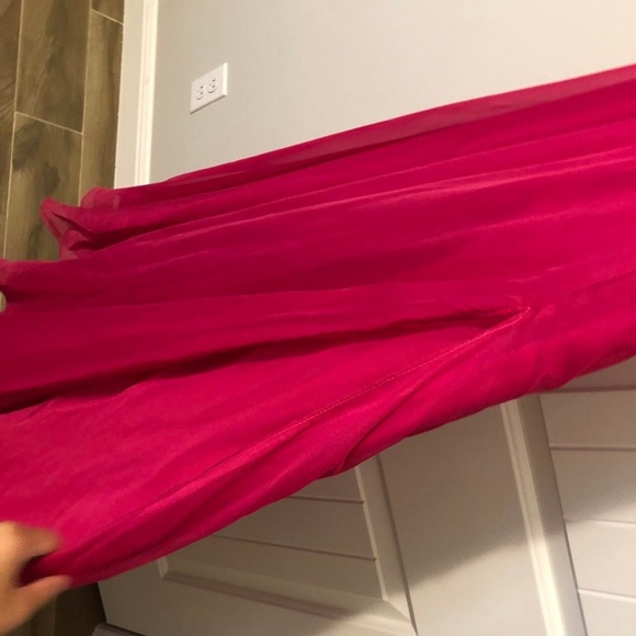 Beautiful Sherri Hill inspired gown - Picture 5 of 6